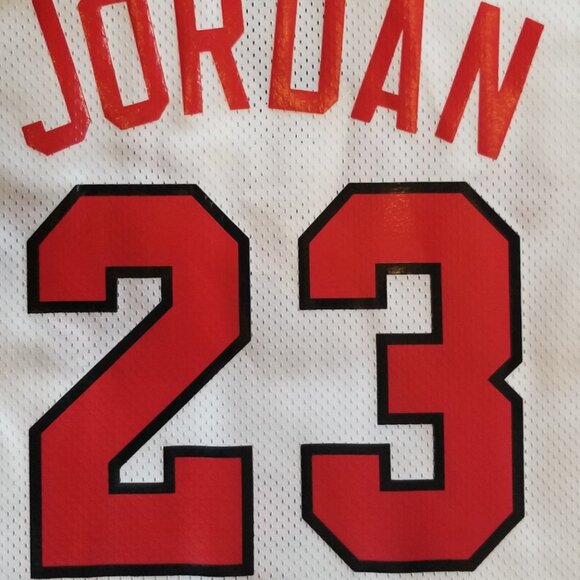 Men's Mitchell & Ness Michael Jordan White Chicago Bulls Rookie Authentic Jersey - Picture 7 of 12